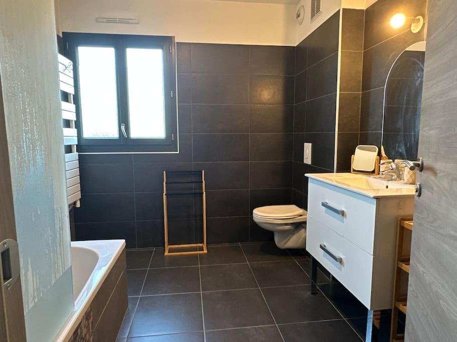 5 Min Des Plages - Appt 2 Chambres A Casa Bella Люссиана Экстерьер фото