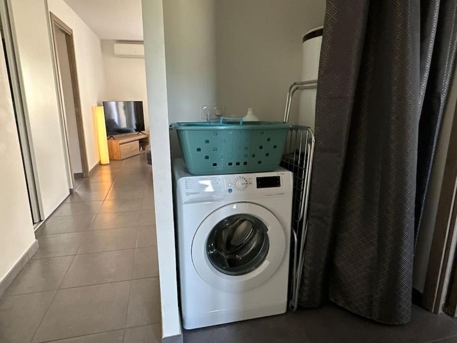 5 Min Des Plages - Appt 2 Chambres A Casa Bella Люссиана Экстерьер фото