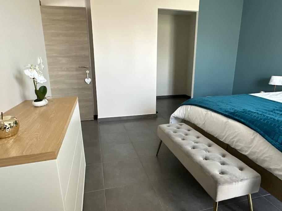 5 Min Des Plages - Appt 2 Chambres A Casa Bella Люссиана Экстерьер фото