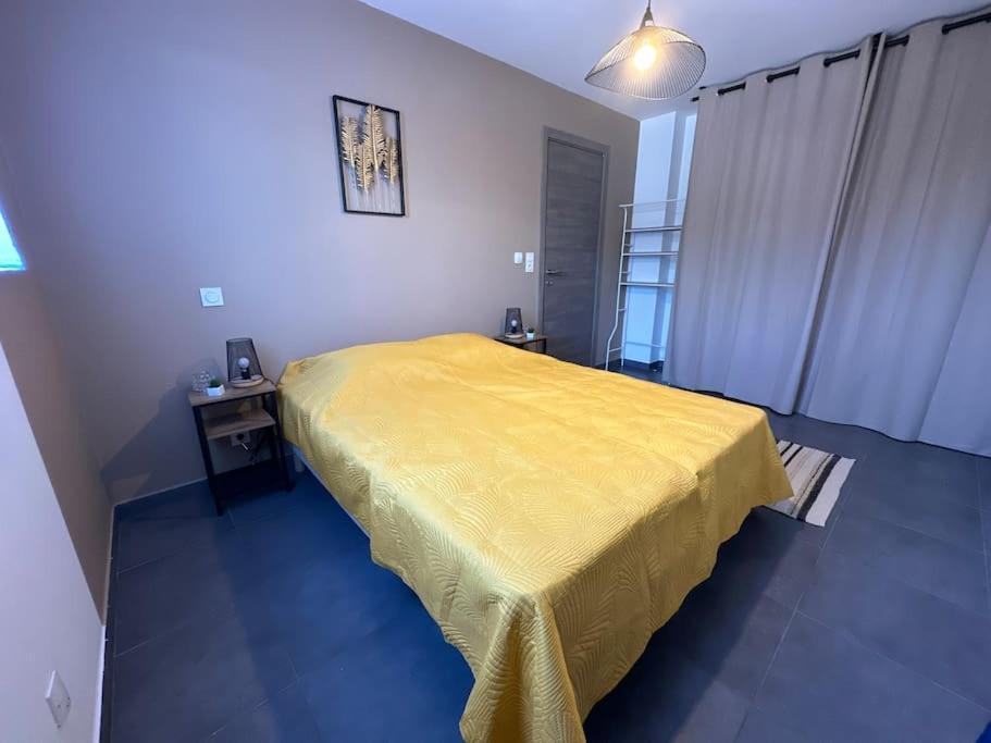 5 Min Des Plages - Appt 2 Chambres A Casa Bella Люссиана Экстерьер фото