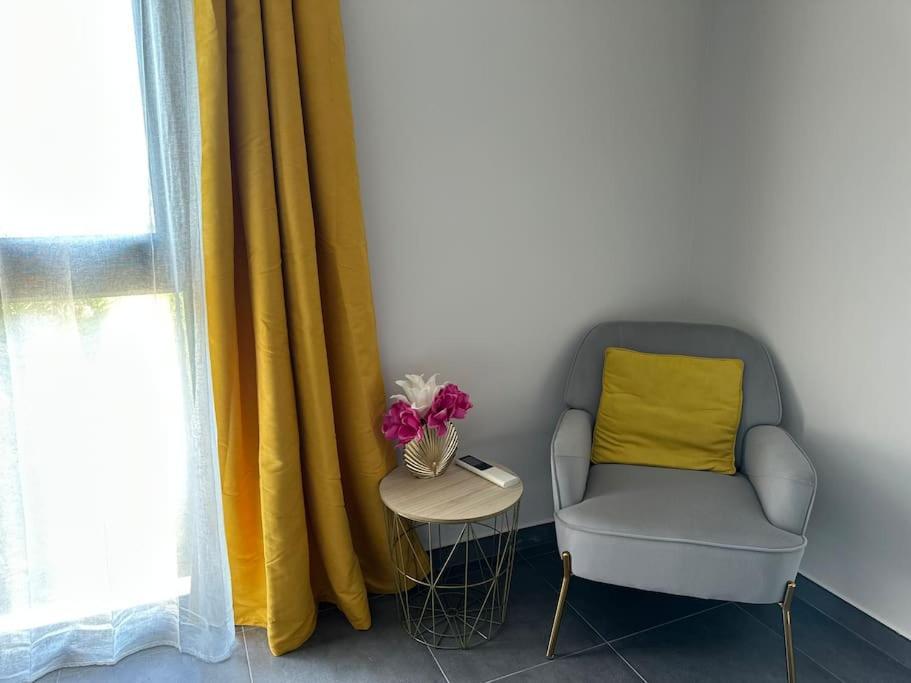 5 Min Des Plages - Appt 2 Chambres A Casa Bella Люссиана Экстерьер фото